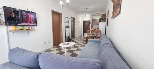 Shkembi i Kavajes Apartamento | Sunset Beach Apartment