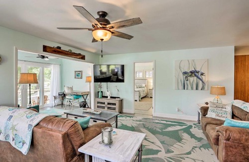 Sea Trail Casa | Sunset Beach Home with Lake Views, 3 Mi to Coast
