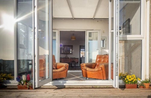 Seaford Casa | Sunset Beach House By Air Premier