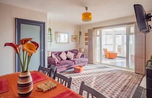 Seaford Casa | Sunset Beach House By Air Premier