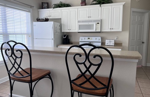 Sea Trail Condominio | Sunset Beach is beautiful. Check us out at Mermaid Cove. We are pet friendly.