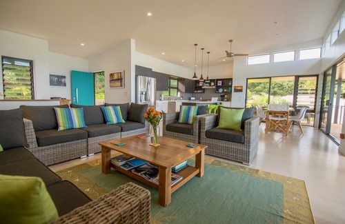 Pupukea Casa | ¡Imagínate relajándote aquí! Familia amable Sunset Beach! Nueva arquitectura de diseño arquitectónico