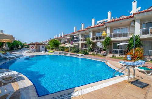 Fethiye City Center Apartamento | Sunset Beach Resort Aqua Lettings