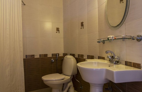 Candolim Hotel | Sunset Beach Resort