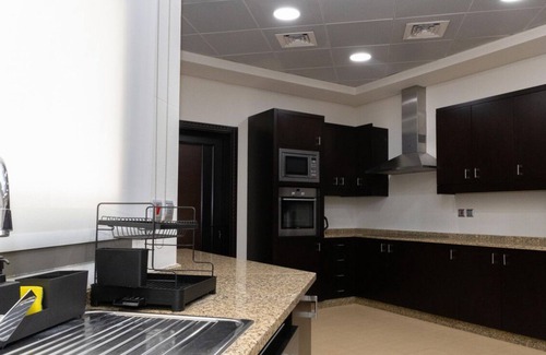 Jumeira 3 Cama Y Desayuno | Sunset Beach Shared Escape