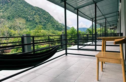 Muang Ngoi Neua Cama Y Desayuno | Sunset Bungalows & GH