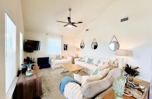 Freeport Casa | Sunset by the Bay-Water Views on Both Sides