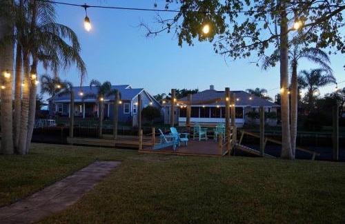 Butler Beach Casa | Sunset Canal Cottage