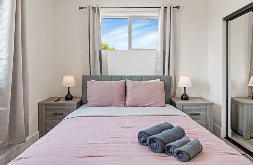 Wilshire Casa | Sunset Chateau Hollywood