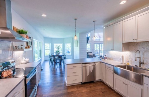 Buckingham Estates Casa | Sunset Chateau- In Libbys Cove, 7 Bedroom