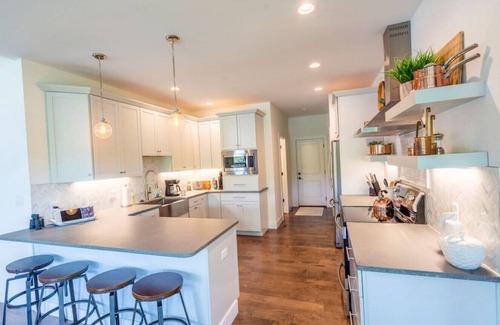 Buckingham Estates Casa | Sunset Chateau- In Libbys Cove, 7 Bedroom