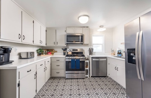 Sunset Cliffs Casa | Sunset Cliffs Oceanfront Home | Jacuzzi, BBQ & Patios w/ Panoramic Views | Dog-Friendly