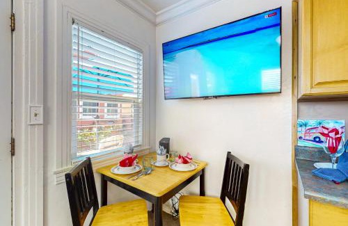 Townsite Casa | Sunset Cottage 16