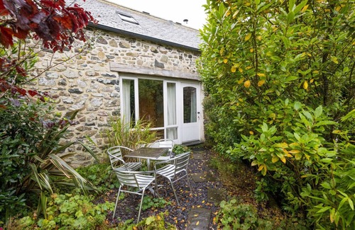 Goodwick Casa | Sunset Cottage - Two Bedroom House, Sleeps 4