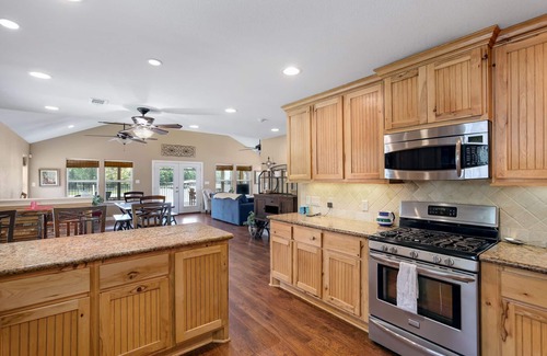 Blanchard Casa | Sunset Cove #1 - Lakefront Retreat, Waterfront with Spectacular Sunset Views!