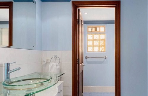 Para Wurlie Casa | Sunset Cove Beach House - Beautiful sea views, opposite Magazine Bay!