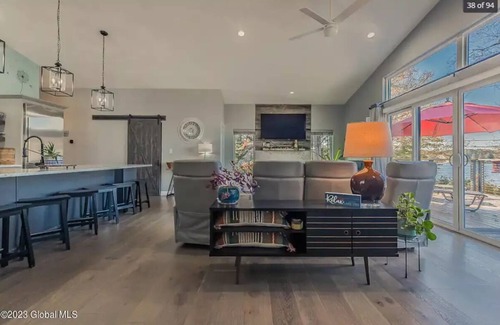 Galway Casa | Sunset Cove