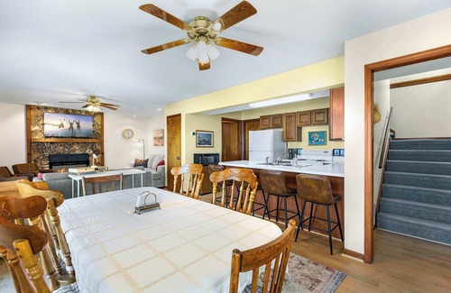 Lake of the Ozarks Casa | Sunset Escape - Fit For 8!