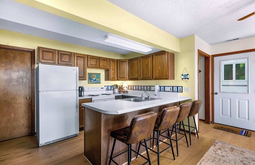 Lake of the Ozarks Casa | Sunset Escape - Fit For 8!