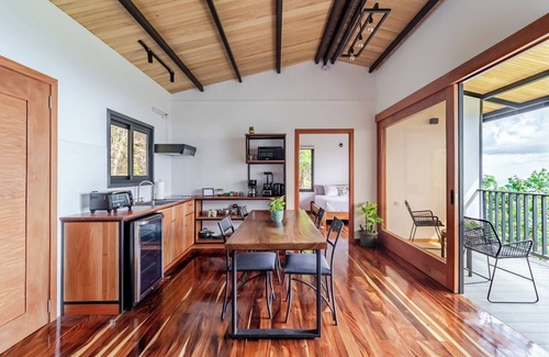 La Lindora Cabina | Sunset & Gulf View Casita with Hot Tub