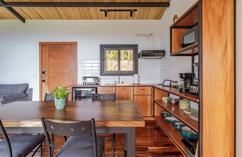 La Lindora Cabina | Sunset & Gulf View Casita with Hot Tub