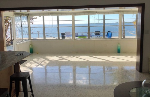 Bay Colony Casa | SUNSET HAVEN-AMAZING VIEWS-WATERFRONT POOL WITH PRIVACY-FISHING-PUTTING GREEN
