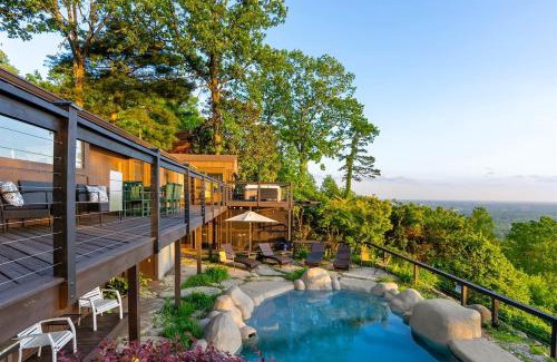 Greenville - Spartanburg Casa | Sunset Haven-Private resort Greenville, SC with hot tub, pool, sunset view