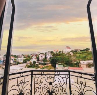 Phuong Hotel | Sunset Hill Dalat