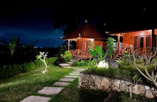 Mushroom Bay Villa | Sunset Hill Lembongan