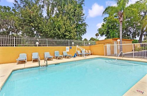 Hodgmans Daytona Hotel | Sunset Inn Daytona Beach