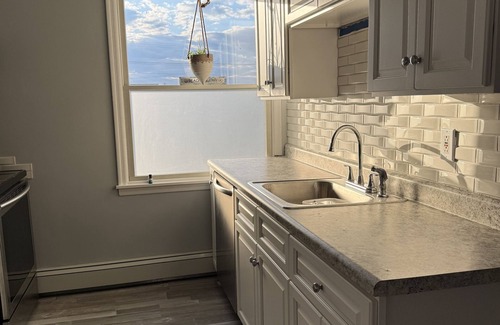 Lower Township Apartamento | Sunset Lake Charm: Cozy Wildwood Crest Beach Getaway!