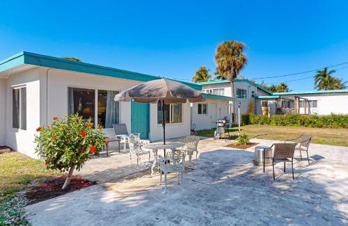 Lake Worth Casa | Sunset Lake House