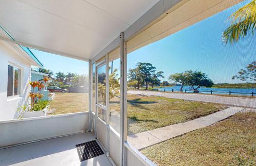 Lake Worth Casa | Sunset Lake House