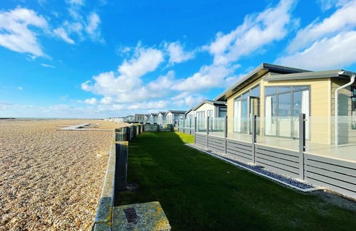 Selsey Casa | Sunset Lodge, On The Beach, Panoramic Views, Pure Luxury