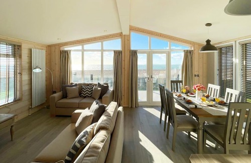 Selsey Casa | Sunset Lodge, On The Beach, Panoramic Views, Pure Luxury