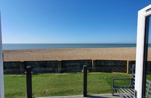 Selsey Casa | Sunset Lodge, On The Beach, Panoramic Views, Pure Luxury
