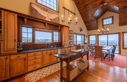 Boone Casa | Sunset Lodge