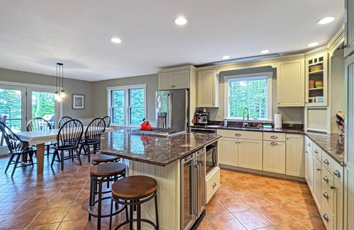 Greenville Casa | Sunset Lodge (Waterfront on Moosehead Lake with Breathtaking Views!)