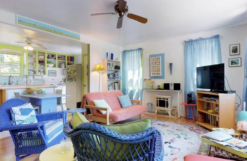 Oak Bluffs Casa | Sunset Meadows