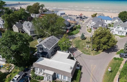 South Haven Cabaña | Sunset Mimosa at North Beach - Stunning Lake Views! 3br-2+ba! Monroe Park!