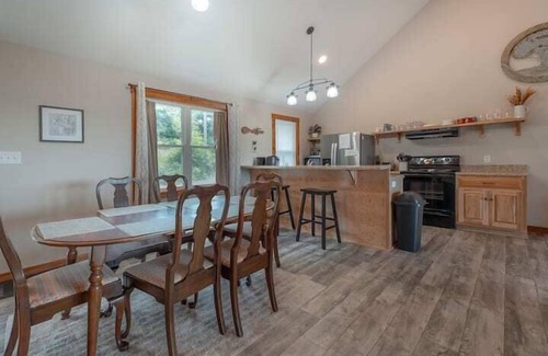 Rileyville Casa | Sunset Mountain Cabin