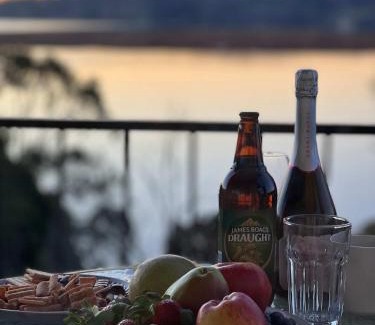 Legana Casa | Sunset on Tamar