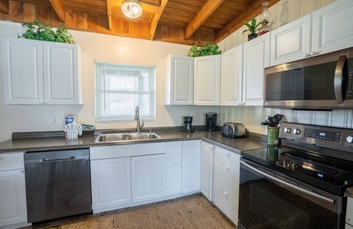 Crystal Beach Casa | Sunset On The Beach 2 Bedroom Home by RedAwning
