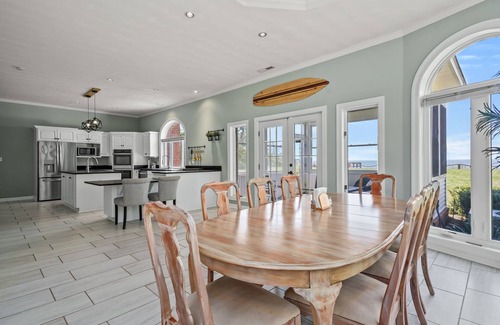 Cape Charles Casa | Sunset on the Rocks - Luxurious beachfront comfort!