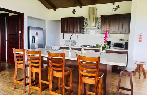 Sierra Casa | Sunset Paradise House Monteverde: Private Hot Tub with Gulf View