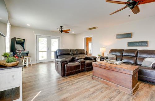 Centre Casa | Sunset Paradise on Weiss Lake with Private Dock!