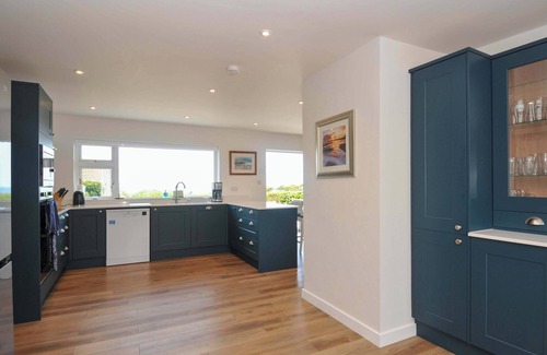 Polzeath Cabaña | SUNSET, pet friendly, with a garden in Polzeath