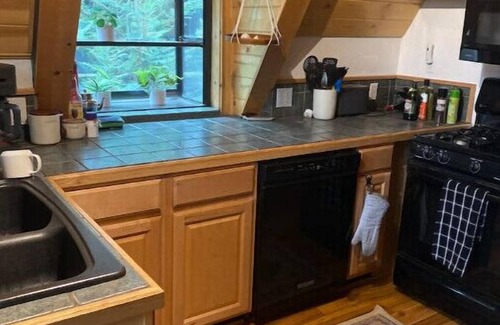 Sugarloaf Cabina | Sunset Point A Modern A-Frame