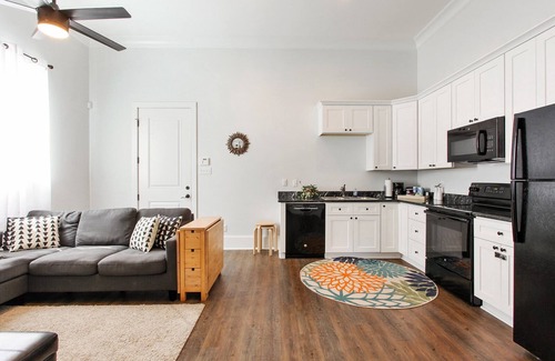 Algiers Point Condominio | ¡¡NUEVO!! Cerca del Barrio Francés - Sunset Point, tranquilo 1 dormitorio, condominio privado