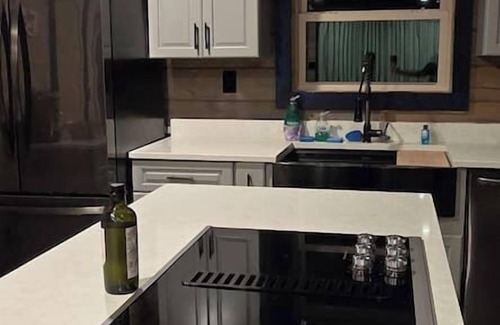 White Pine Cabina | Sunset Pointe Douglas Lake Cabin